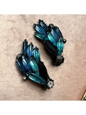 Rare Vintage Alice Caviness Japanned Clip-On Earrings Sapphire Aqua Teal Navette